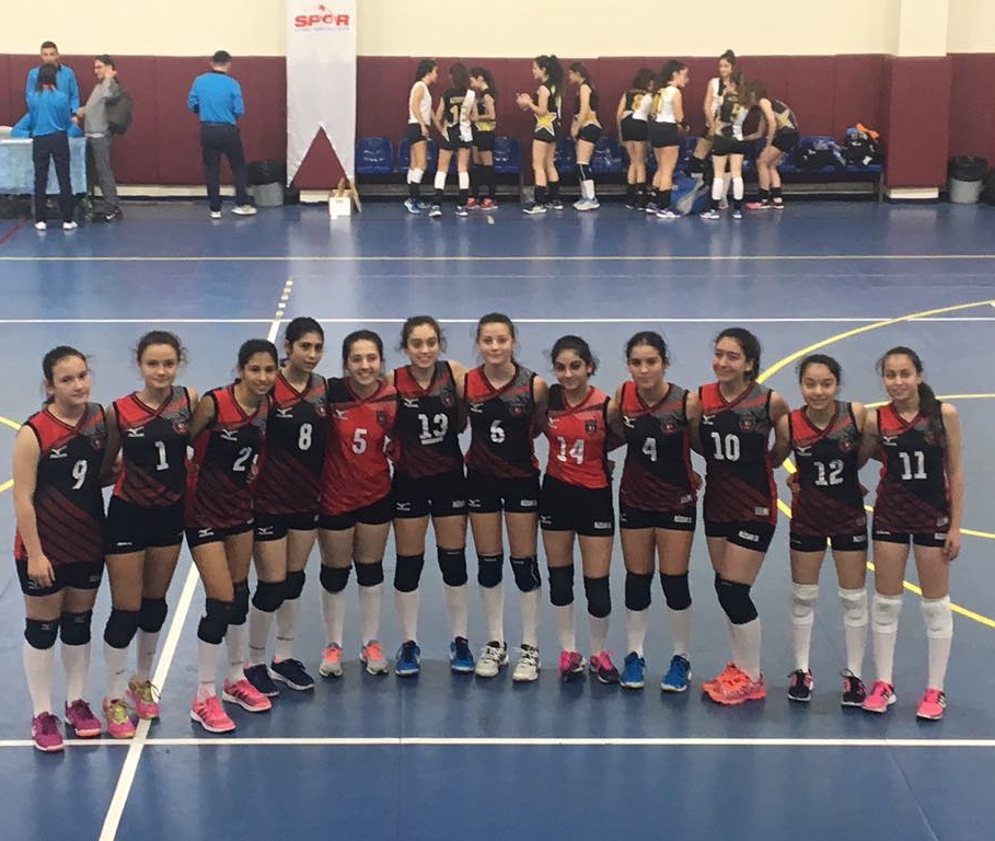 RÜZGAR SK VOLEYBOL KÜÇÜK TAKIM